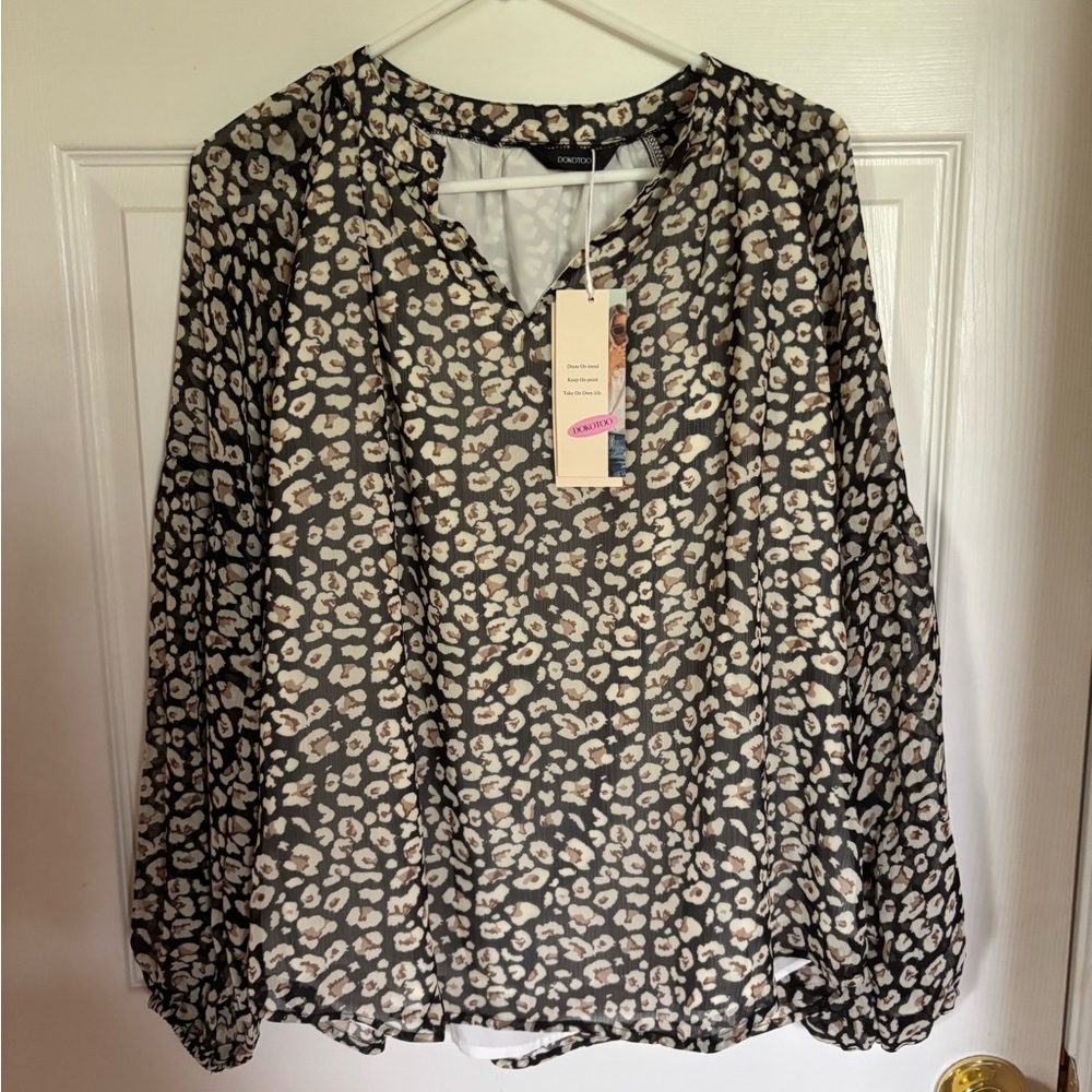 Dokotoo Black Relaxed Buttoned Blouse